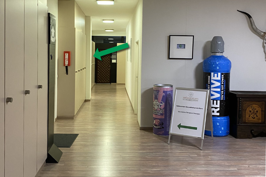 Reflextorium in Cham / Zug (Schweiz) | Kari Kunz | Gesundheitspraxis für Massage, Reflexzonentherapie und Liebscher & Bracht-Therapie | Ansicht Gebäude innen | Bild 1 Reflextorium in Cham / Zug (Schweiz) | Kari Kunz | Gesundheitspraxis für Massage, Reflexzonentherapie und Liebscher & Bracht-Therapie | Ansicht Gebäude innen | Bild 1